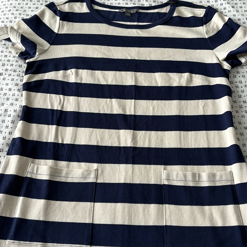 LL Bean t-shirt dress,navy/natural stripe,cotton,short sleeve, pockets, 
size M